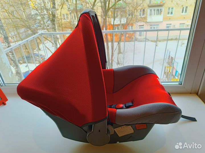 Детское автокресло от 0 (первое)