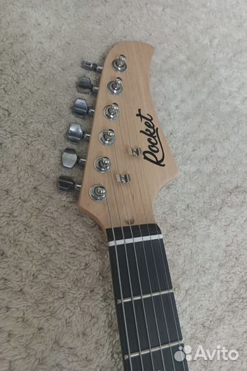 Гитара stratocaster Rocket