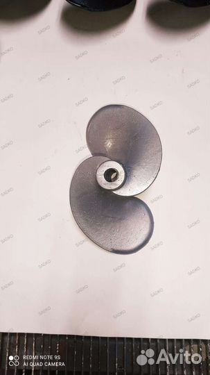 Винт литой стальной 13-30л.с