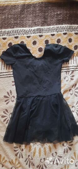 Гимнастический купальник с юбкой