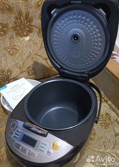 Мультиварка новая