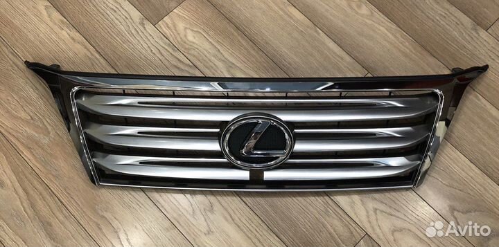 Решетка радиатора Lexus GX460