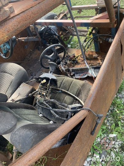 Продам запчасти Toyota carina 2