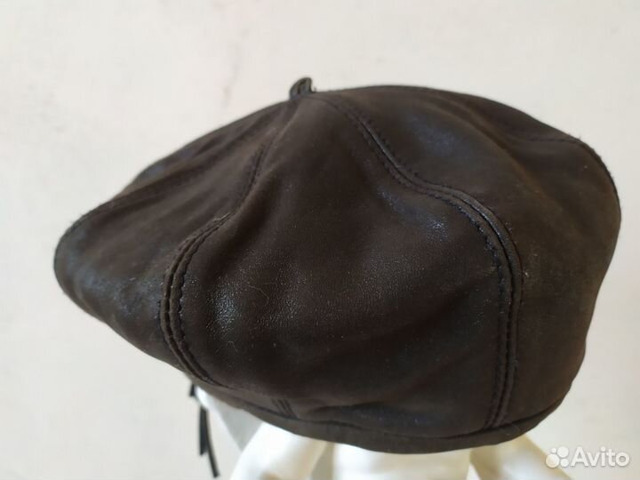 Берет женский кожаный