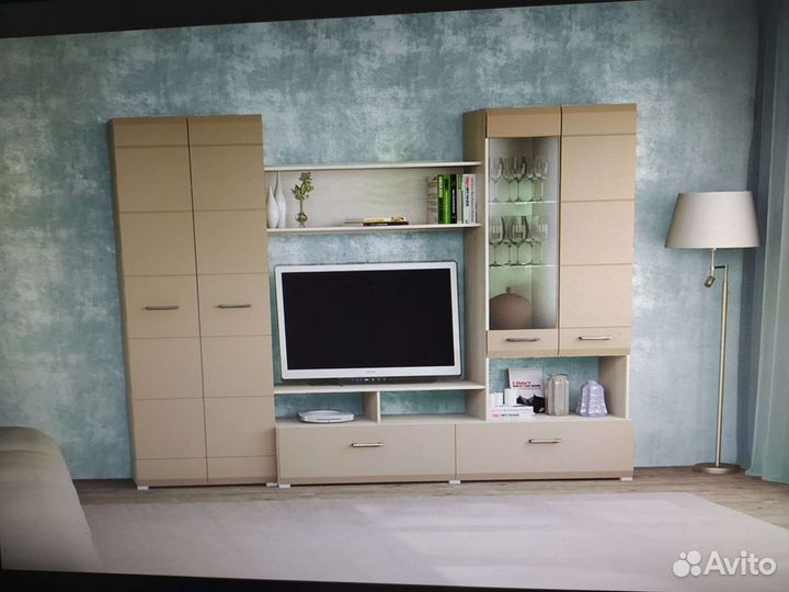 Стенка в гостиную новая