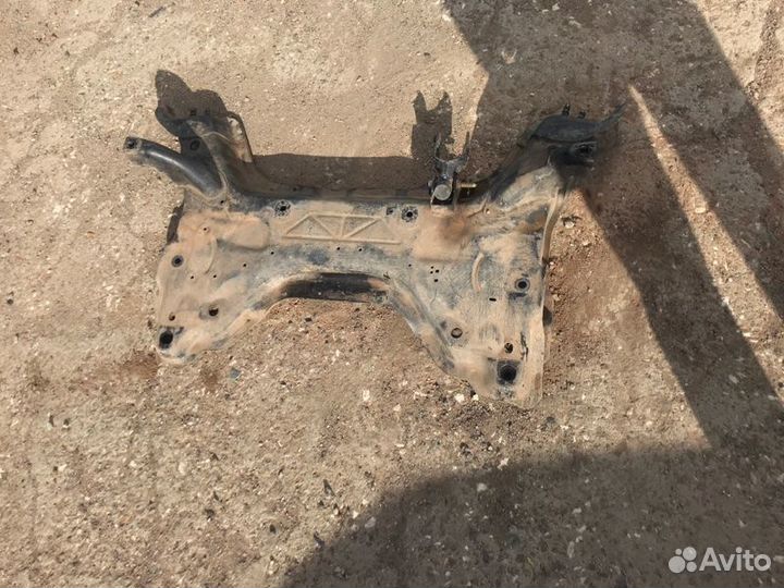 Подрамник Peugeot 308 хэтчбек 1.6 2008