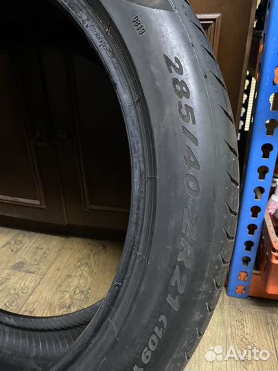 Pirelli P Zero 285/40 R21 и 315/35 R21