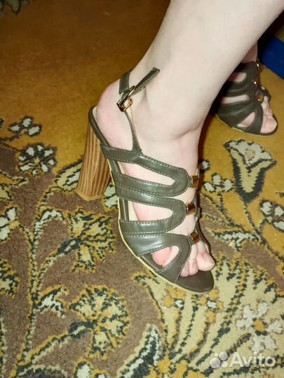 Босоножки женские 36