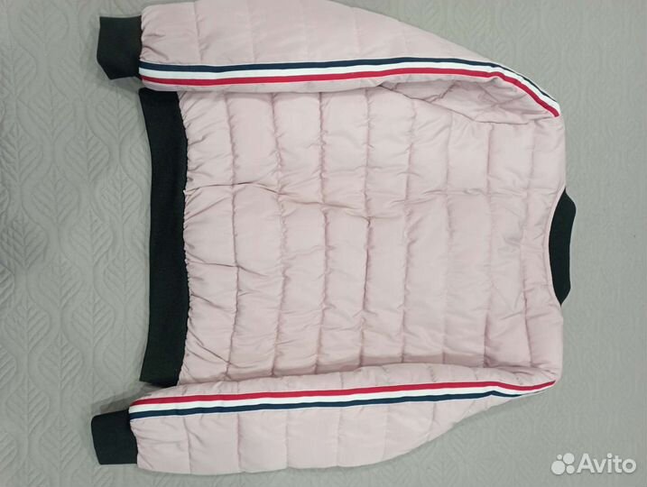 Отдам куртку демисезонную р. 42- 44