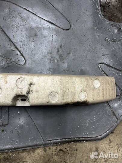 Абсорбер усилителя бампера galant 8