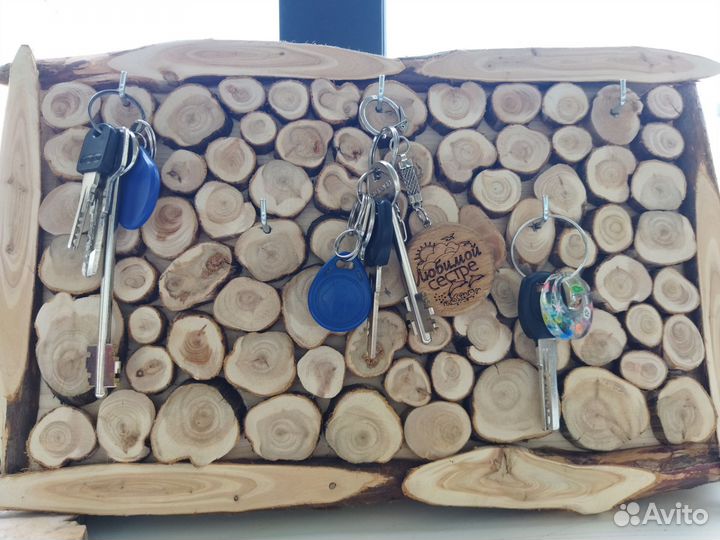 Ключница настенная из дерева