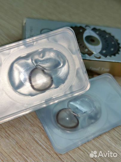 Линзы для глаз в виде сердечек mysticeyes