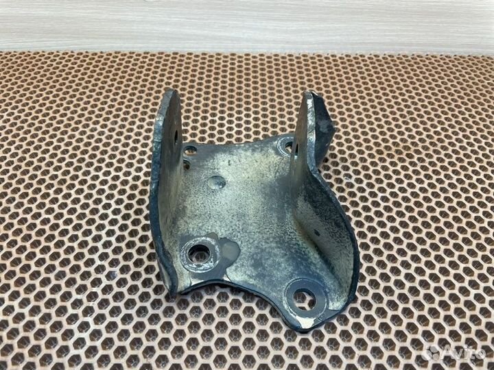 Кронштейн балки задний правый LADA X-Ray