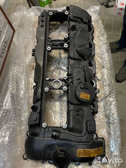 Крышка клапанов BMW 5 F10 N55 Б/У