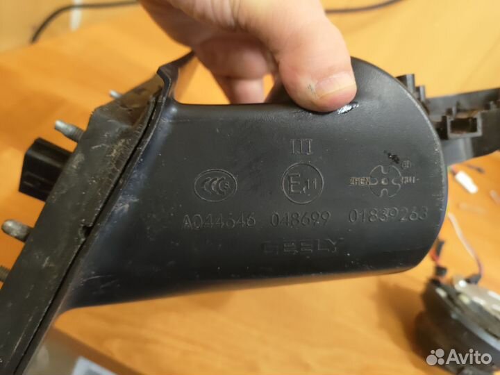 Зеркало правое