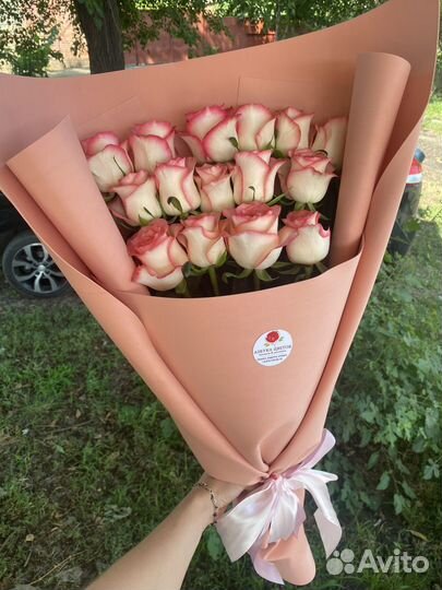 Цветы розы с доставкой в Армавире