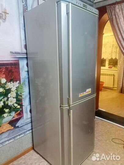 Холодильник Samsung No Frost