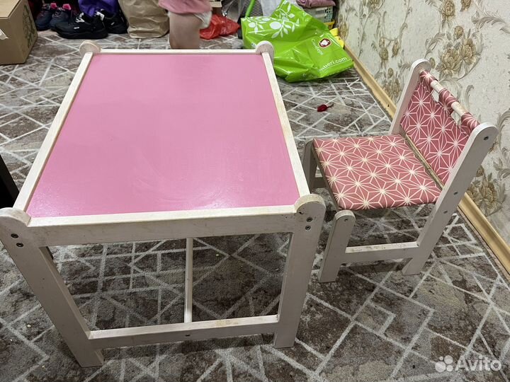 Детский стол и стульчик