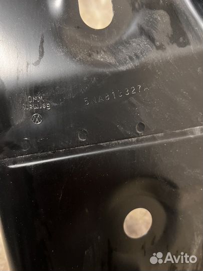 Панель фонаря левая volkswagen tiguan 2