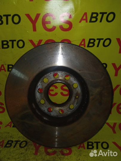 Диск тормозной передний Volkswagen Golf 5K1 caxa