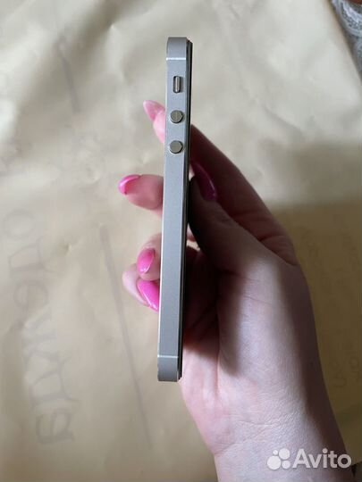 iPhone 5S, 16 ГБ