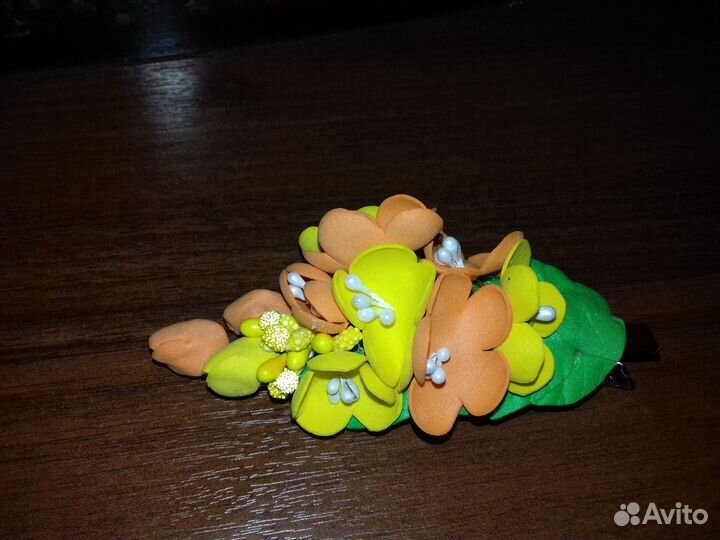 Украшения для волос из цветов ручной работы