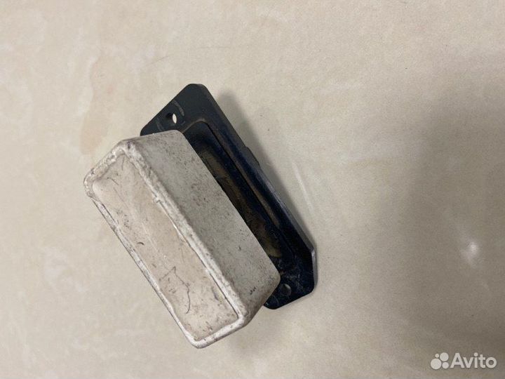 Резистор печки Mitsubishi Carisma хетчбек 4G93