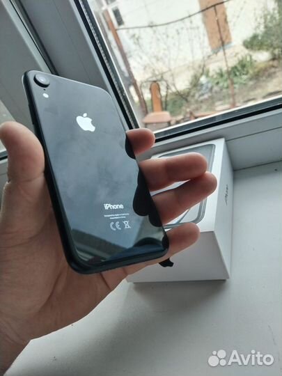 iPhone Xr, 64 ГБ