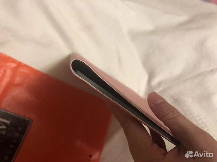 Беспроводная клавиатура для iPad