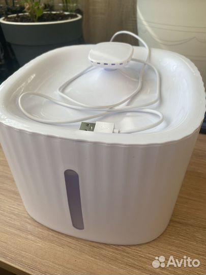 Фонтан поилка для кошек