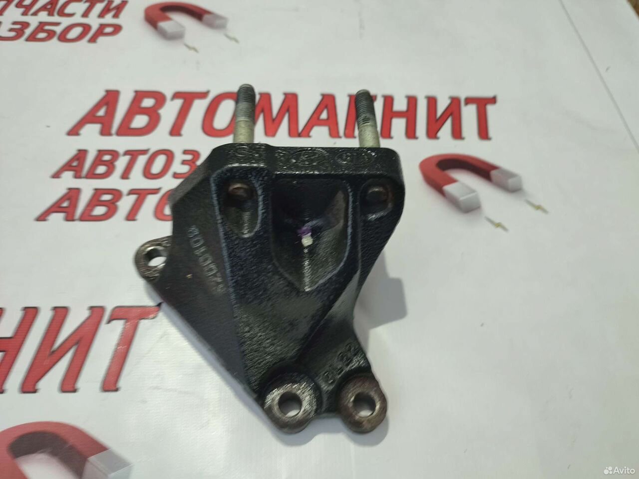 Кронштейн двигателя правый Киа Сид 3 CD 18-н.в