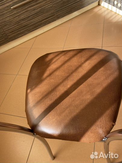 Перетяжка стульев и табуреток