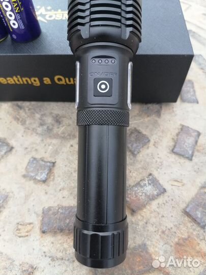 Мощнейший фонарь 1акб+1акб в подарок