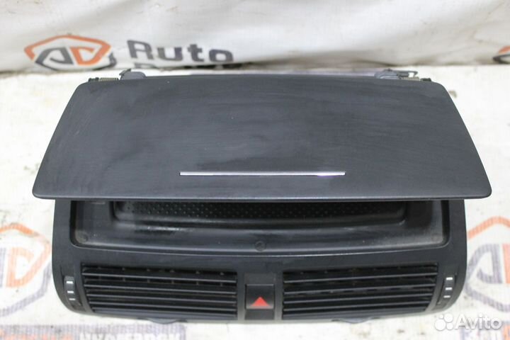 Skoda Octavia A5 верхний бардачок в сборе