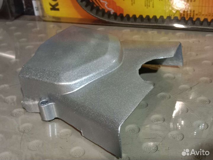 Крышка ведущей звезды на мопед