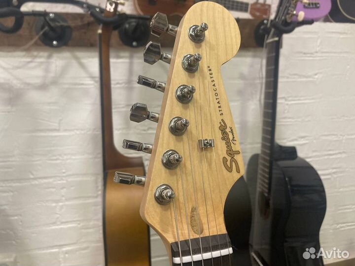Электрогитара Fender Squier stratocaster