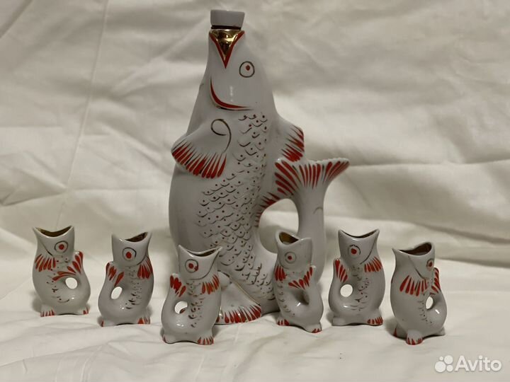 Коллекционный фарфоровый графин 