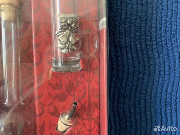 Подарочный набор бутылка и 4 стопки