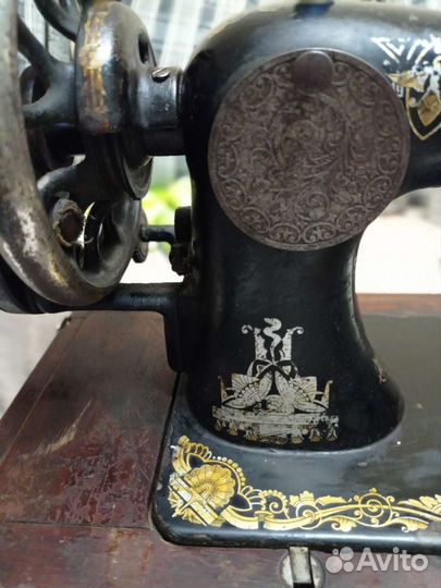 Швейная машина зингер Singer