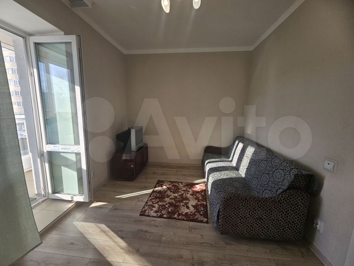 2-к. квартира, 50 м², 2/8 эт.