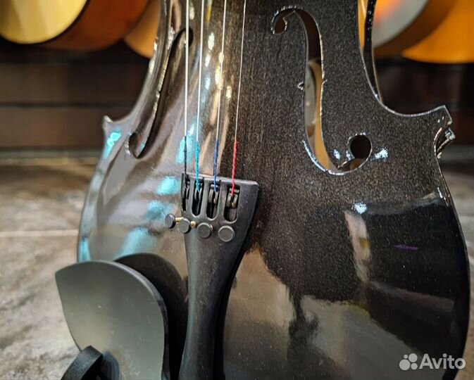 Скрипка чёрная 4/4 + аксессуары (комплект)