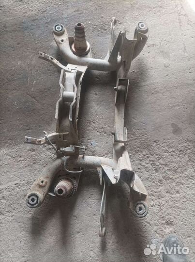 Подрамник задняя балка Jaguar X-Type 4wd 2.5