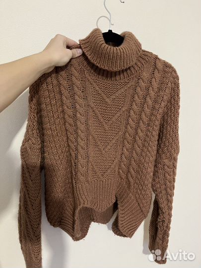 Свитер женский