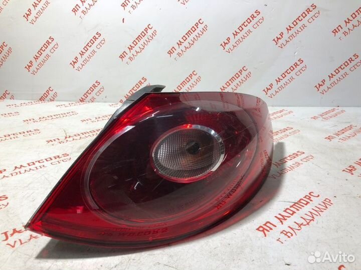 Фонарь задний правый Volkswagen Passat Cc седан