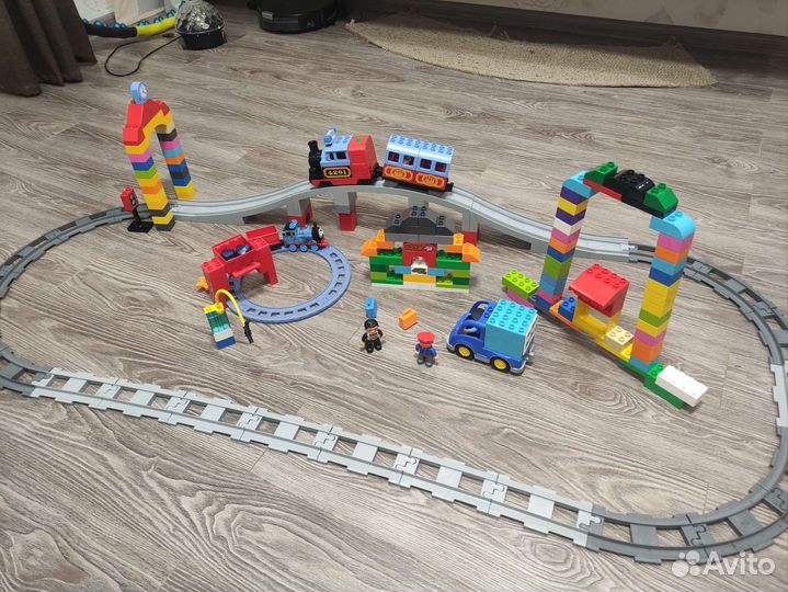 Lego duplo поезд