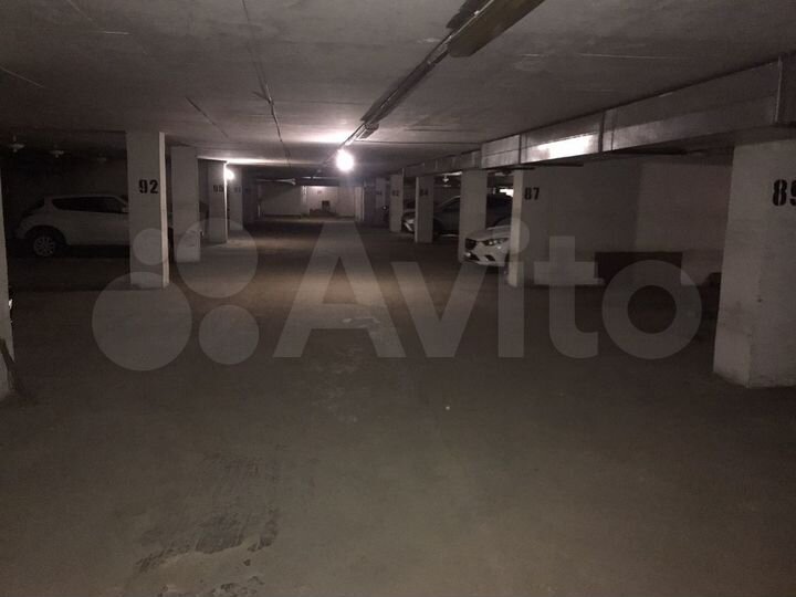 Машиноместо, 17 м²