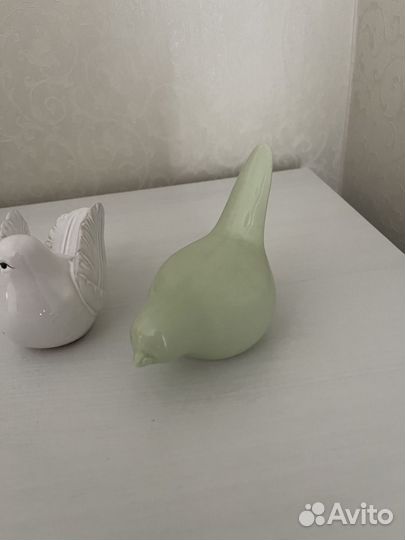 Статуэтка птица