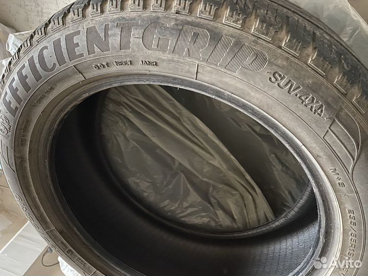 Goodyear EfficientGrip SUV 235/55 R19 105V