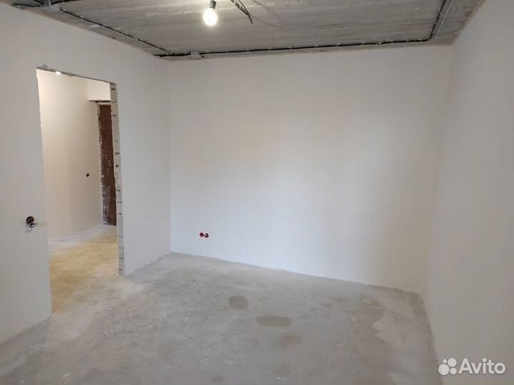 Штукатурка стен по маякам