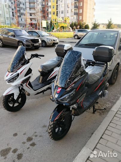 Скутер Maxi sport